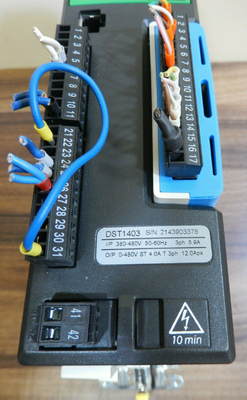 3098-0059 EMERSON কন্ট্রোল টেকনিকস সার্ভো ড্রাইভ/সার্ভো কন্ট্রোল 3 PHASE 380-480 VAC 50/60 HZ