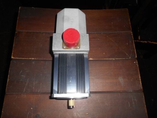 এমर्सन সার্ভো মোটর সিএমসি বিএলএম3007-রুট-120ডি মোশন কন্ট্রোল একেবারে নতুন এবং আসল।