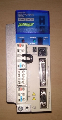 ওমরন R7D-AP04H AC সার্ভো ড্রাইভার 5.5amp 1 ফেজ 200-230vac 50 / 60hz আউটপুট