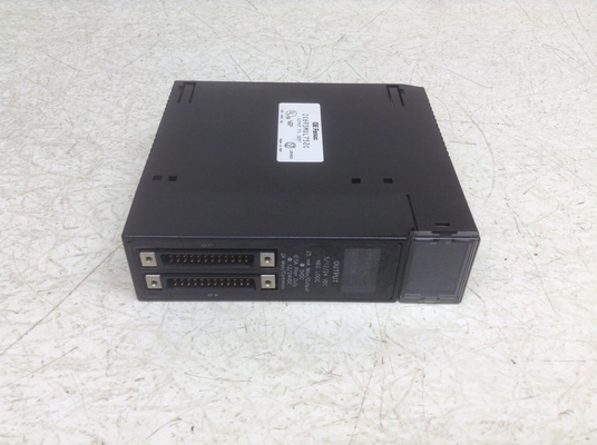 GE FANUC সিরিজ 90-30 PLC ডিজিটাল I/O মডিউল 125 VDC IC693MDL752
