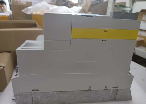 8400 সিরিজ স্টেটলাইন ইনস্টলেশন 1.5 KW (2.0 HP) 400/500 VAC 3/PE রুক্ষ পরিবেশ পরিবেষ্টিত অবস্থা E84AVSCE1524VB0