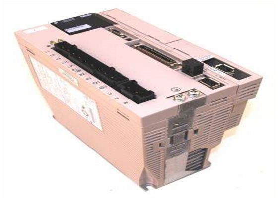 ইয়াসকাওয়া ব্র্যান্ড নিউ SGDV-3R8A01A এসি সার্ভো ড্রাইভ মূল বাক্সে