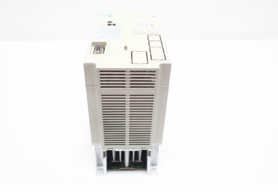 Yaskawa SGDB-15ADG AC SERVO AMPLIFIER 200-230V 10A 1.3KW অবস্থান নিয়ন্ত্রণ