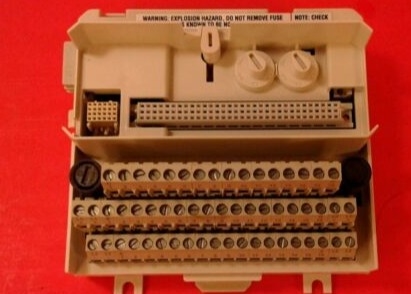 ABB 3BSE013235R1 TU831V1 এক্সটেন্ডেড মডিউল টার্মিনেশন ইউনিট MTU 250 V