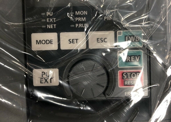 মিৎসুবিশি FR-A820-01870-E160  230 V 115 A 3 ফেজ ইনপুট 3 ফেজ আউটপুট 60 HP