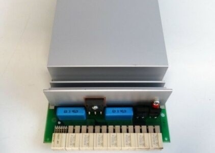 ABB 3BSE000863R1 SR511 পাওয়ার রেগুলেটর মডিউল 310 W MAX 35 AMP 18-30 VDC ইনপুট