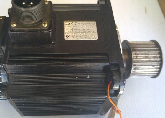 Yaskawa SGMG-09V 6W-YG11 সার্ভো মোটর 0.85 KW 5.39 NM 1500 R/MIN 10.7 AMP