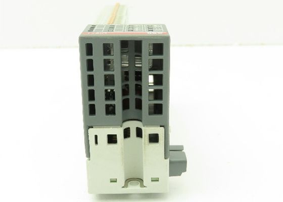 DI571 1TNE968902R2103 S500 ডিজিটাল ইনপুট মডিউল 8DI 230VAC PLC AC500