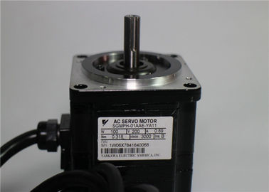 শিল্পকৌশল মূল এসি সার্ও মোটর Yaskawa বৈদ্যুতিক SGMPH-01AAE-YA11 0.89A 200V 100W
