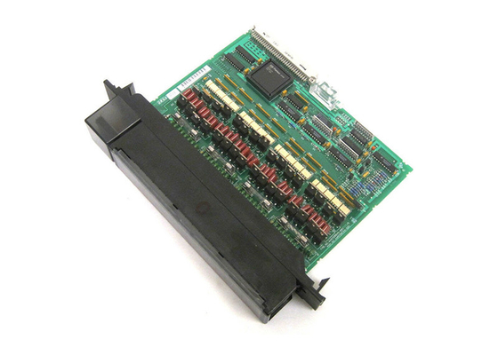 GE FANUC IC697MDL350, 120 VAC 0.5 Amp, 32-Point Discrete Output Module