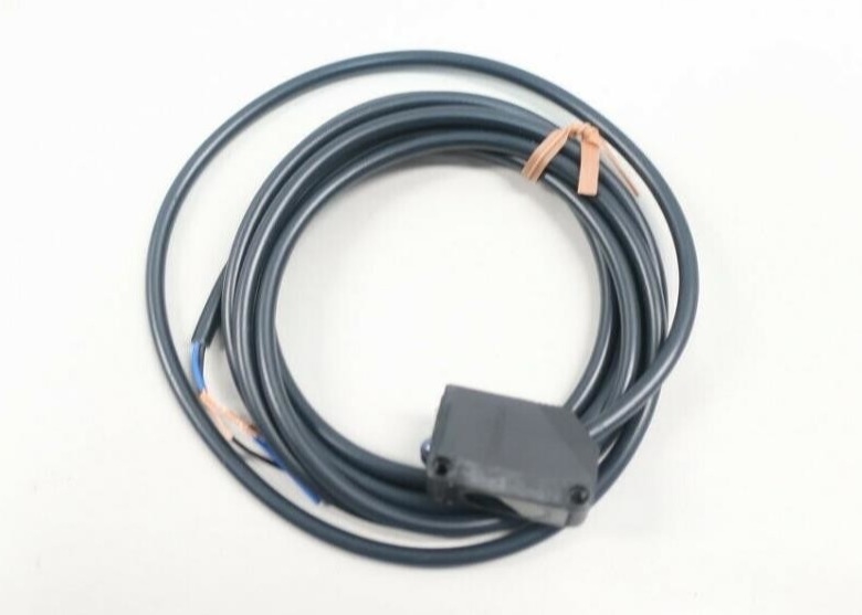 ওমরন E3Z-D62 02Z10M ফটোইলেকট্রিক সুইচ সেন্সর 12 - 24 VDC 26.4 VDC সর্বোচ্চ 100 mA সর্বোচ্চ